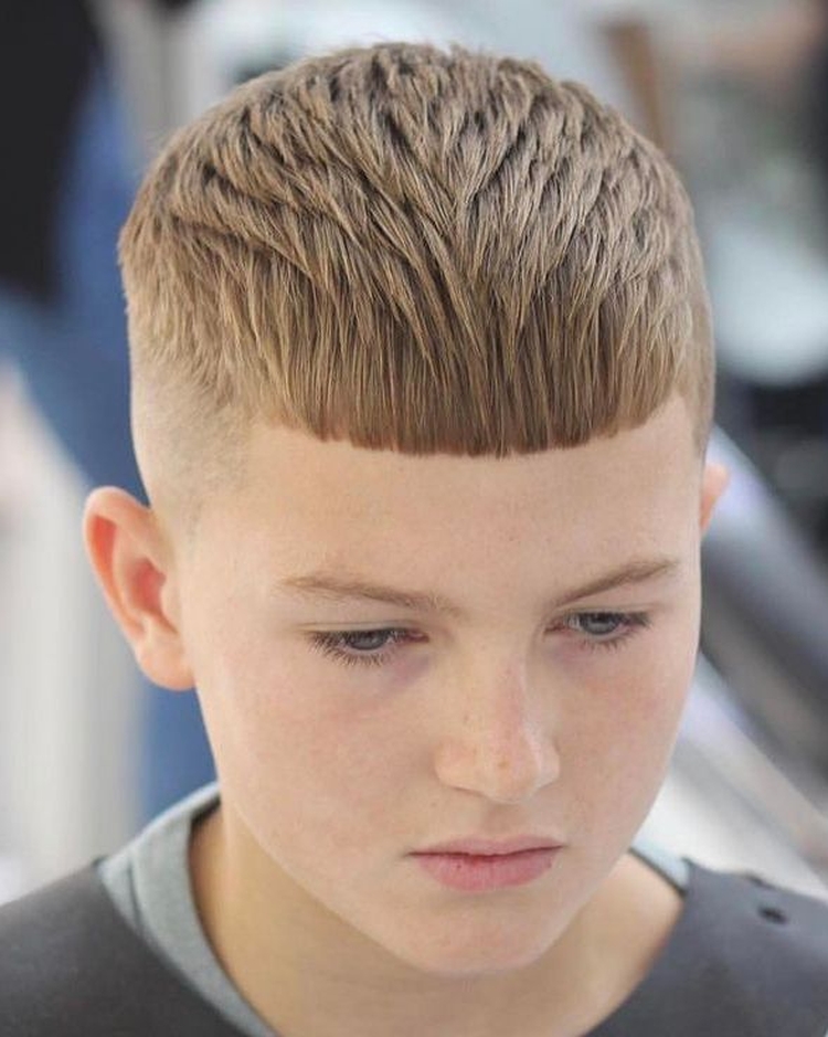 Coiffures pour adolescents de 14 ans