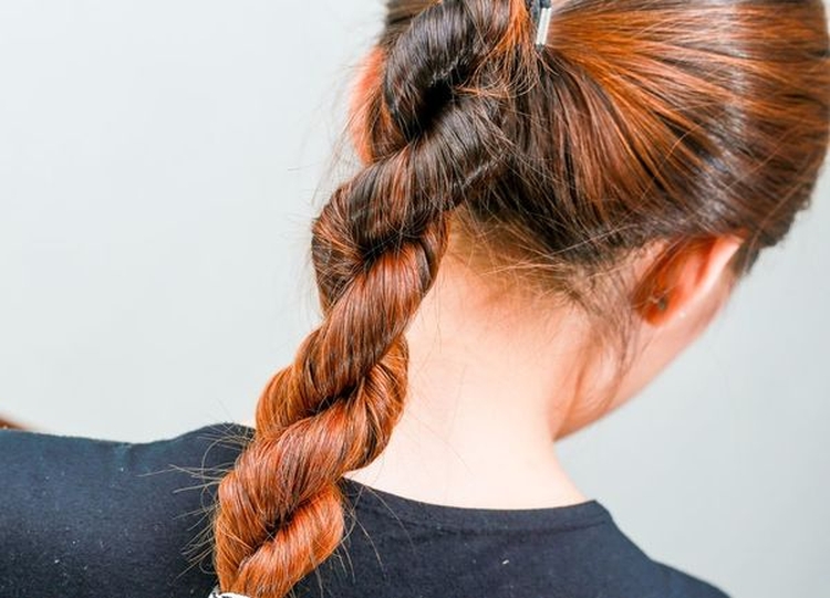 Coiffures pour l'école pour les filles de 14 ans