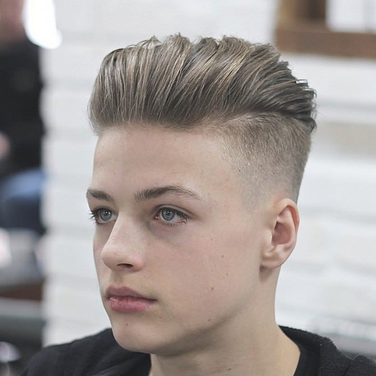 Coiffures pour adolescents de 14 ans