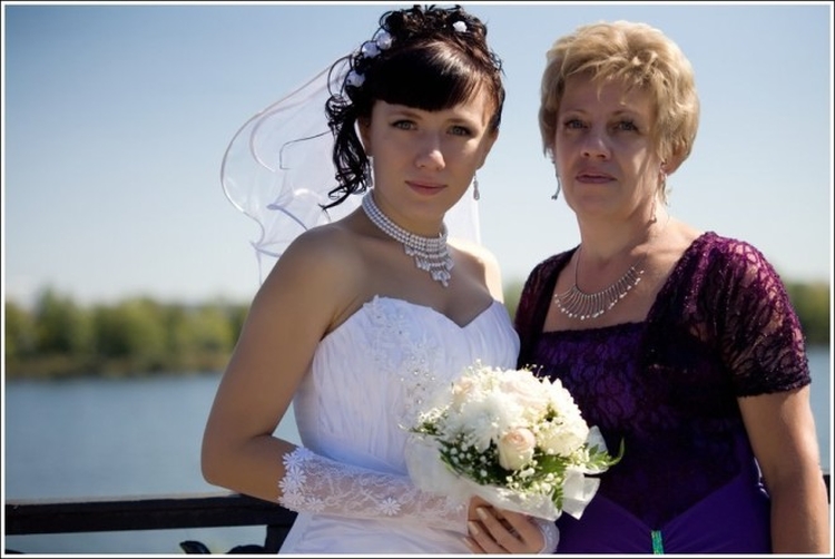 Coiffures pour la mère du marié pour le mariage