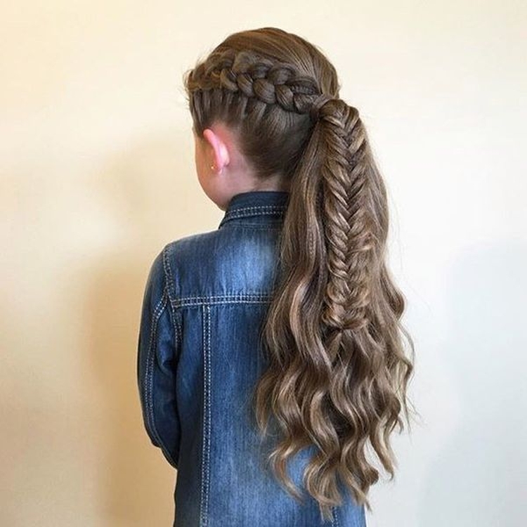 Coiffures pour filles en 5e année