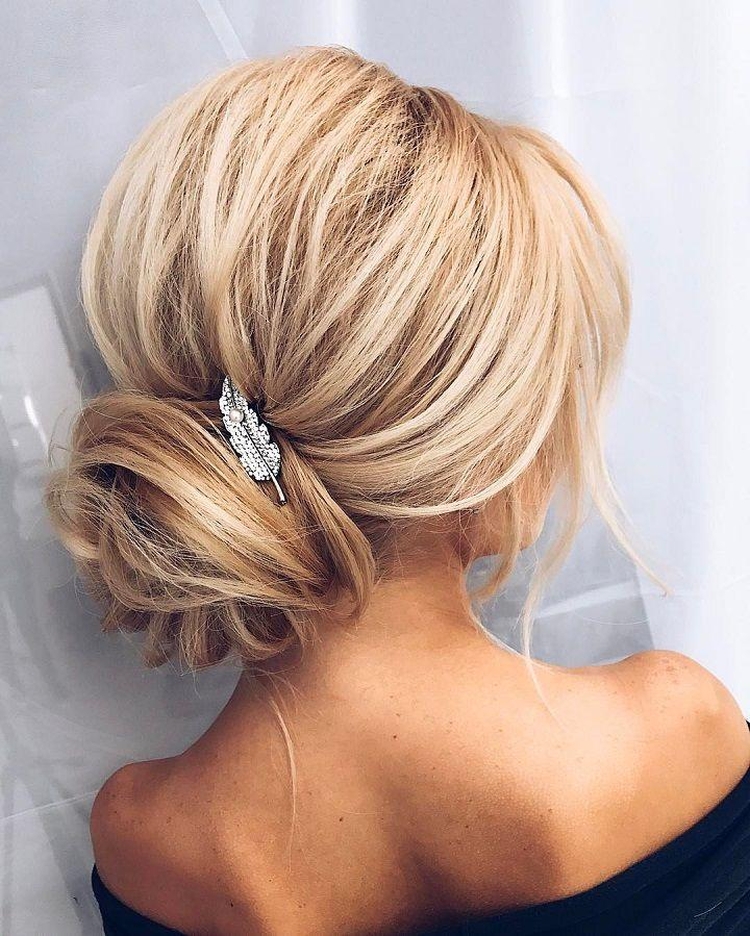 Coiffures pour la mère du marié pour le mariage