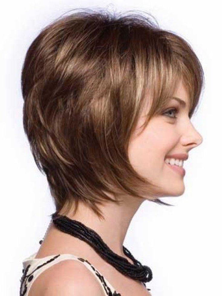 Coupe de cheveux courte pour cheveux courts