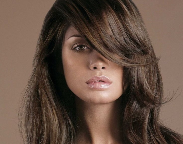 Couleur de cheveux noisette