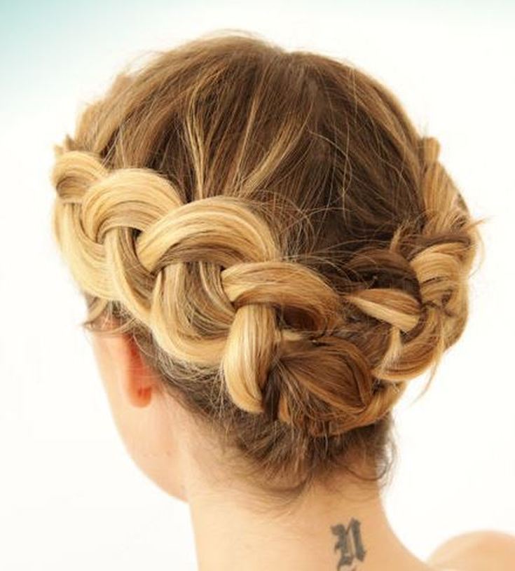 Comme c'est beau de collectionner les cheveux courts