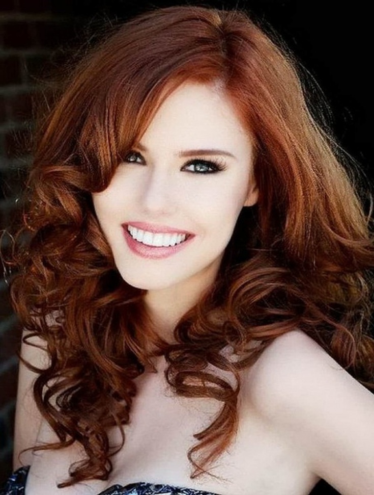 Couleurs de cheveux à la mode pour les femmes aux cheveux bruns et palette et recommandations pour la teinture