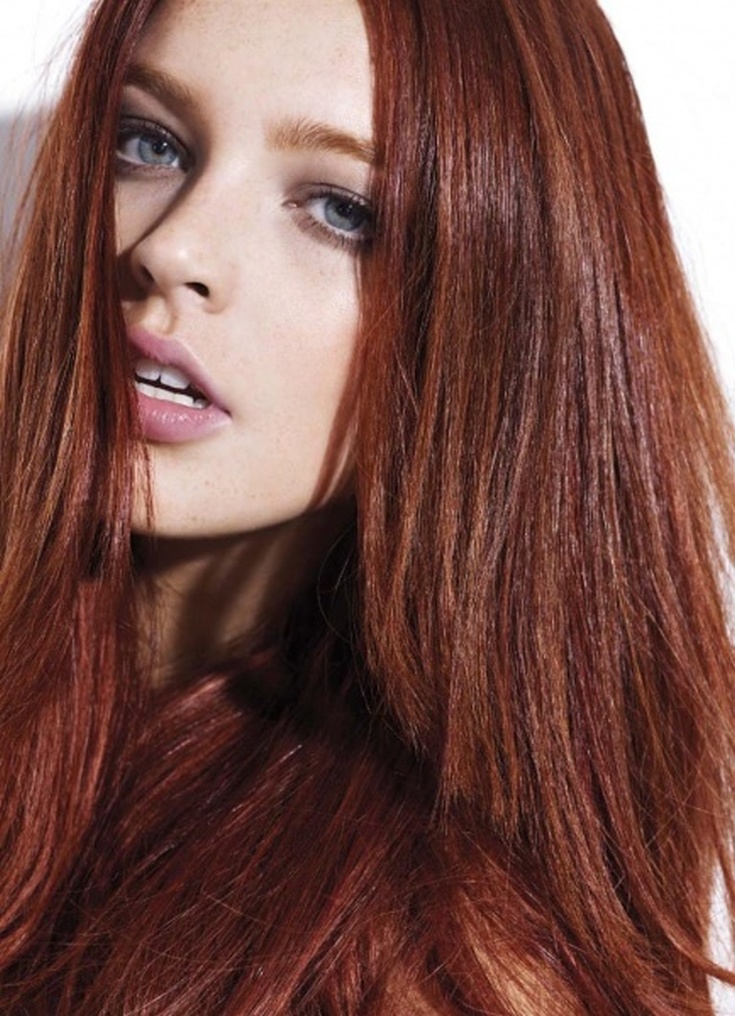 Couleurs de cheveux à la mode pour les femmes aux cheveux bruns et palette et recommandations pour la teinture