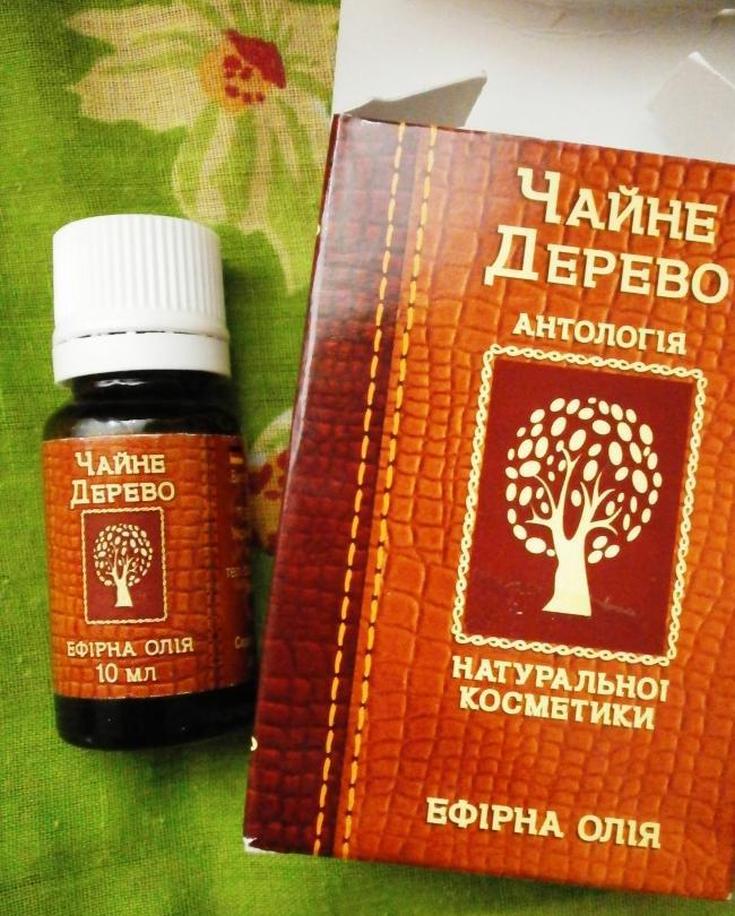Huile d'arbre à thé pour les cheveux