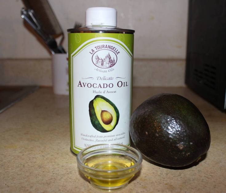 Huile d'avocat pour les cheveux