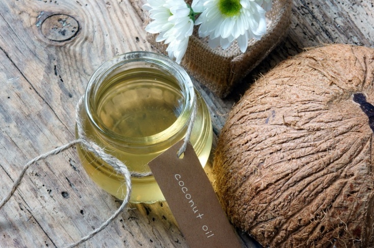 L'huile de coco pour les cheveux