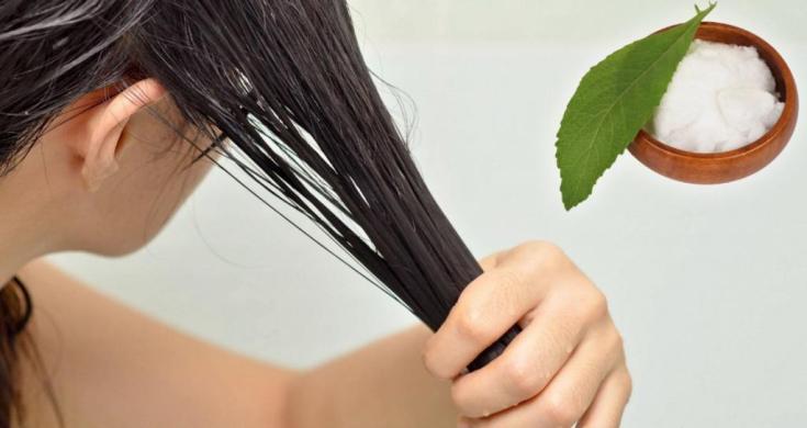 Huile de camphre pour les cheveux
