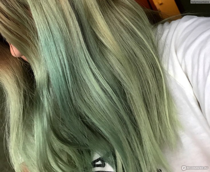 Comment enlever les cheveux verts des cheveux après la teinture
