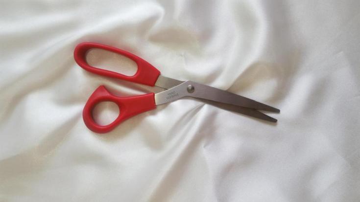 Comment enrouler des boucles sur des chiffons - guide étape par étape