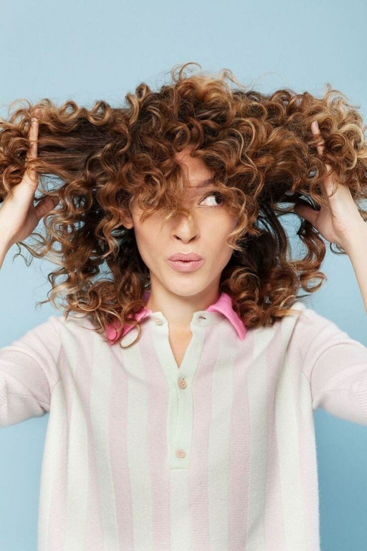Comment enrouler des boucles sur des chiffons - guide étape par étape